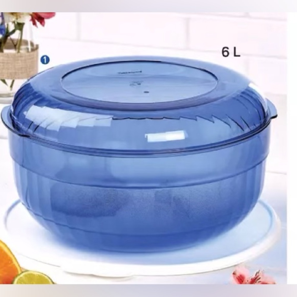 Vintage Tupperware  New Big Premier Salad Bowl 6 Liter